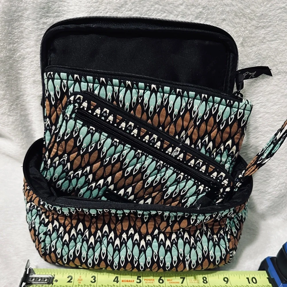 Vera Bradley cosmetic bag/make up and cell phone set Stream Retired Pattern BOHO